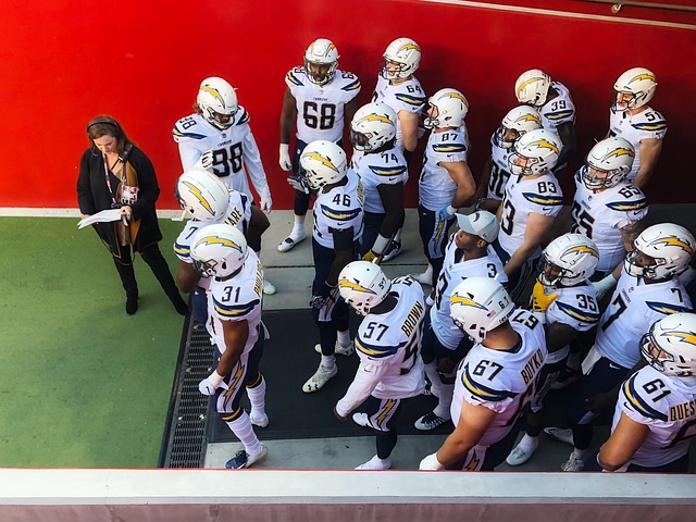 也昭示了中 也昭示了中